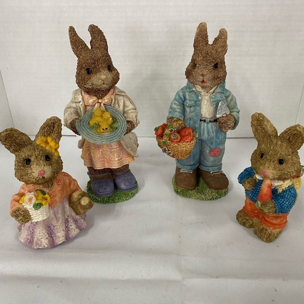 Rabbit Family Decor (DD)